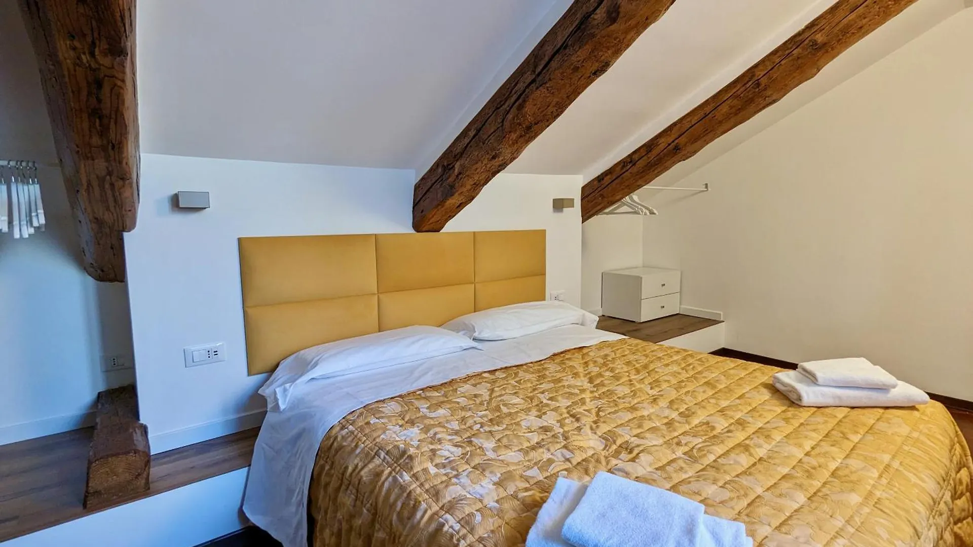 Da Bruno Homes Venice Apartment